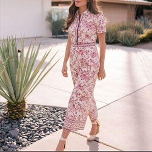 Gal Meets Glam Darla Jumpsuit Size XS  NWT Floral Pink and White Jumpsuit